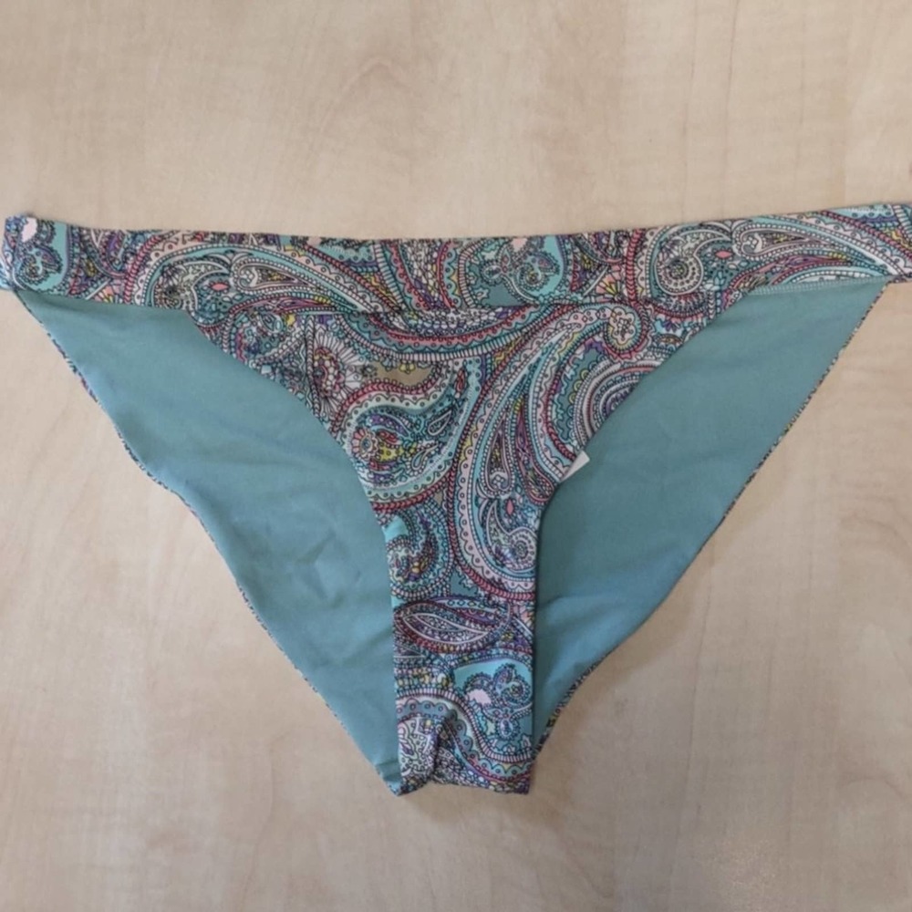 H&M Paisley Print High Leg Bikini Bottom 8